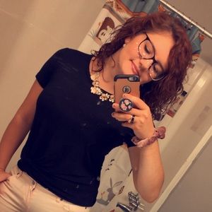 Meet your Posher, Michaela